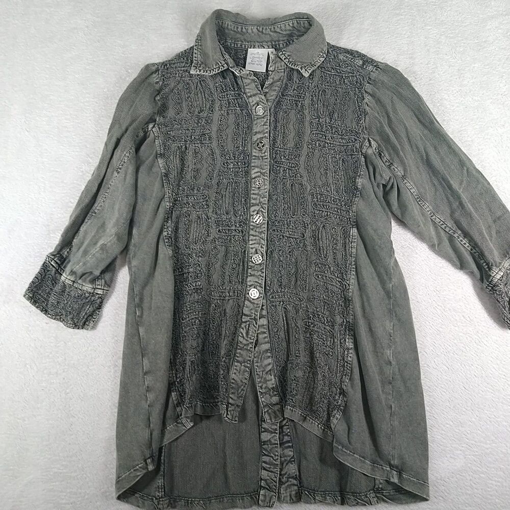 Parsley & Sage Button Front Top Size Medium 3/4 Sleeve Embroidered Artsy Boho